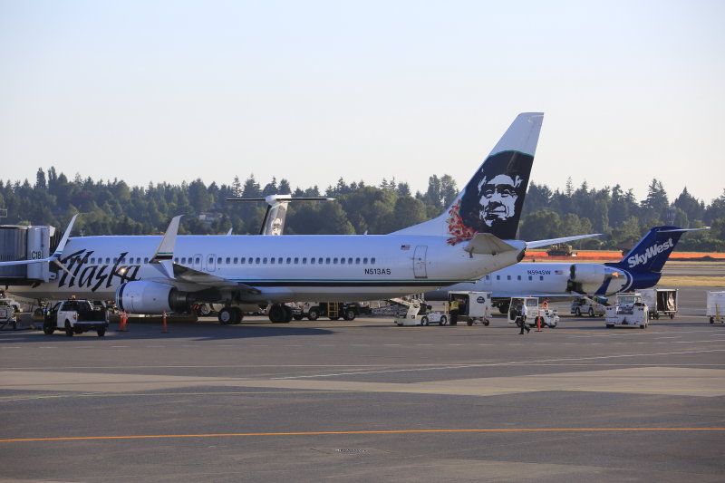photo 005--- flight alaska airlines  seattle-anchorage 40_1